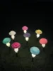 Funghi colorati screpolati - uno per otto