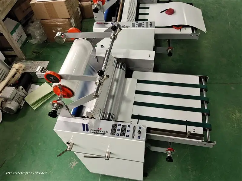 Unistrong Easy To Operate OM K6 Edge Lamination With Laminating Machine Temperature Sensor