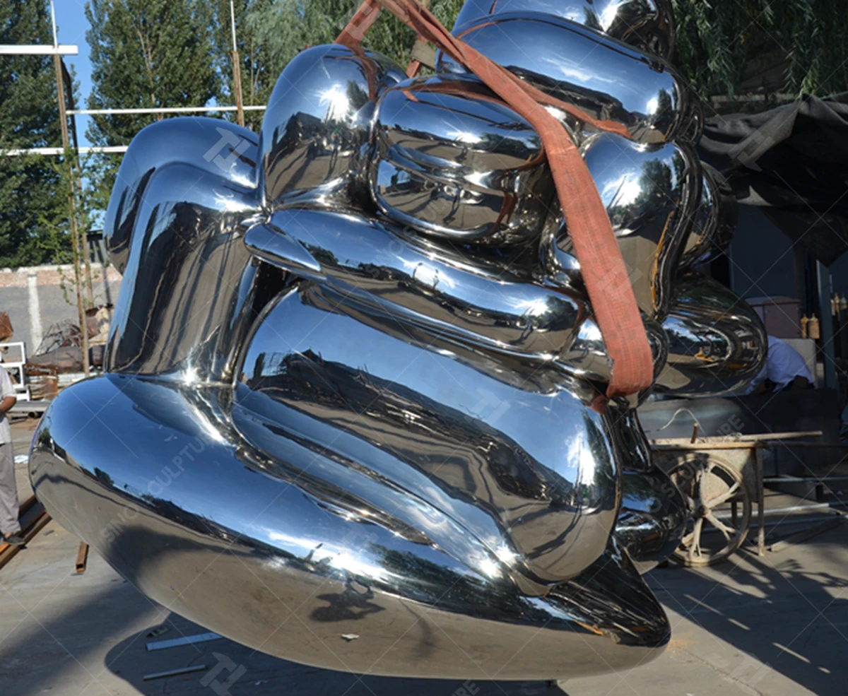 Зеркальная полированная скульптура из нержавеющей