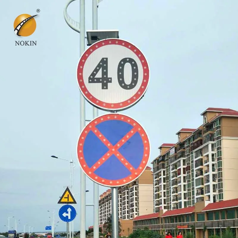 ODM LED Display Board Manufacturer Solar Battery Variable Traffic LED Message Sign Trailer