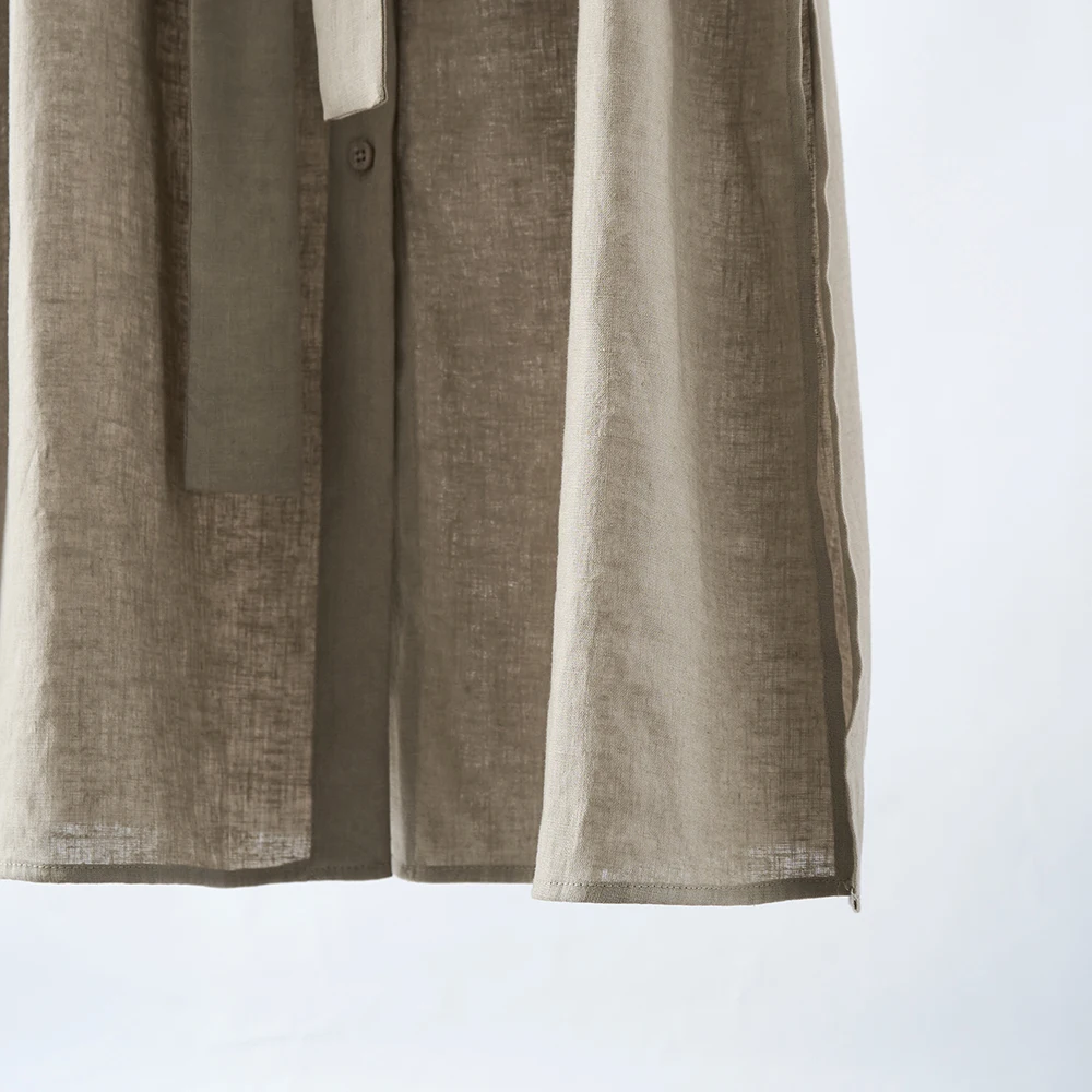 Linen dress waist tie detail