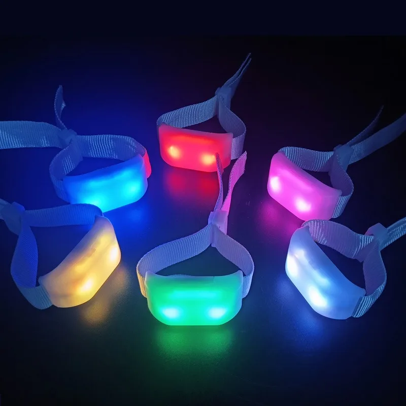 Custom Rubber Xyloband Sound Activated Light Wristbands DMX Remote Activated LED Zone for Party Concert Promotion
