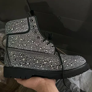 Wholesale Ankle Winter Diamond Boots Men Top Grade Nubuck Mens Leather Boots Popular Famous Brand Office Custom Boots for Men