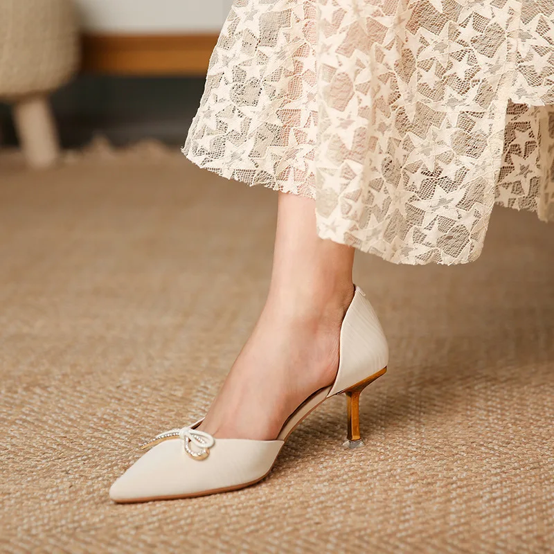 Sandalias Puntiagudas Informales Para Mujer,Zapatos De Vestir Con Tacón De  Satén Y Seda,Para Verano - Buy Sandalias De Las Mujeres,Vestido Sandalias  Para Mujeres,Zapatos De Vestir De Las Señoras Product on Alibaba.com
