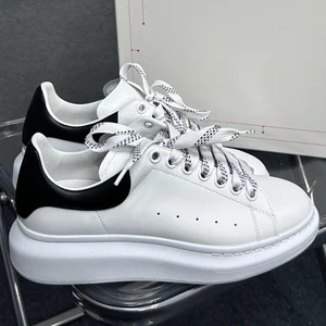 Hot Sellers Large Size Fashion Trendy Embroidered Loafers Men Plus Size Light Weight Anti-Slip Leather Shoes Casual Shoes