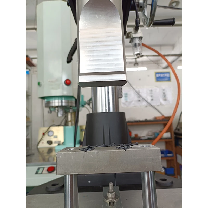 Factory Customized Ultrasonic Plastic Runner Degating Machine for Injecyion Mold Plastic Parts