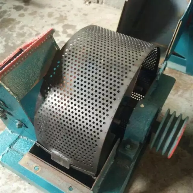 Electric Motor Sawdust Making Machine Wood Log Trunk Crusher Wood Grinding Machine