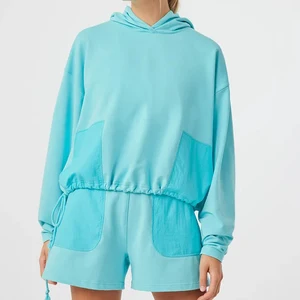 Custom Women Contrast Fabric 2 Piece Long Sleeve Hooded Shorts Tracksuit Set