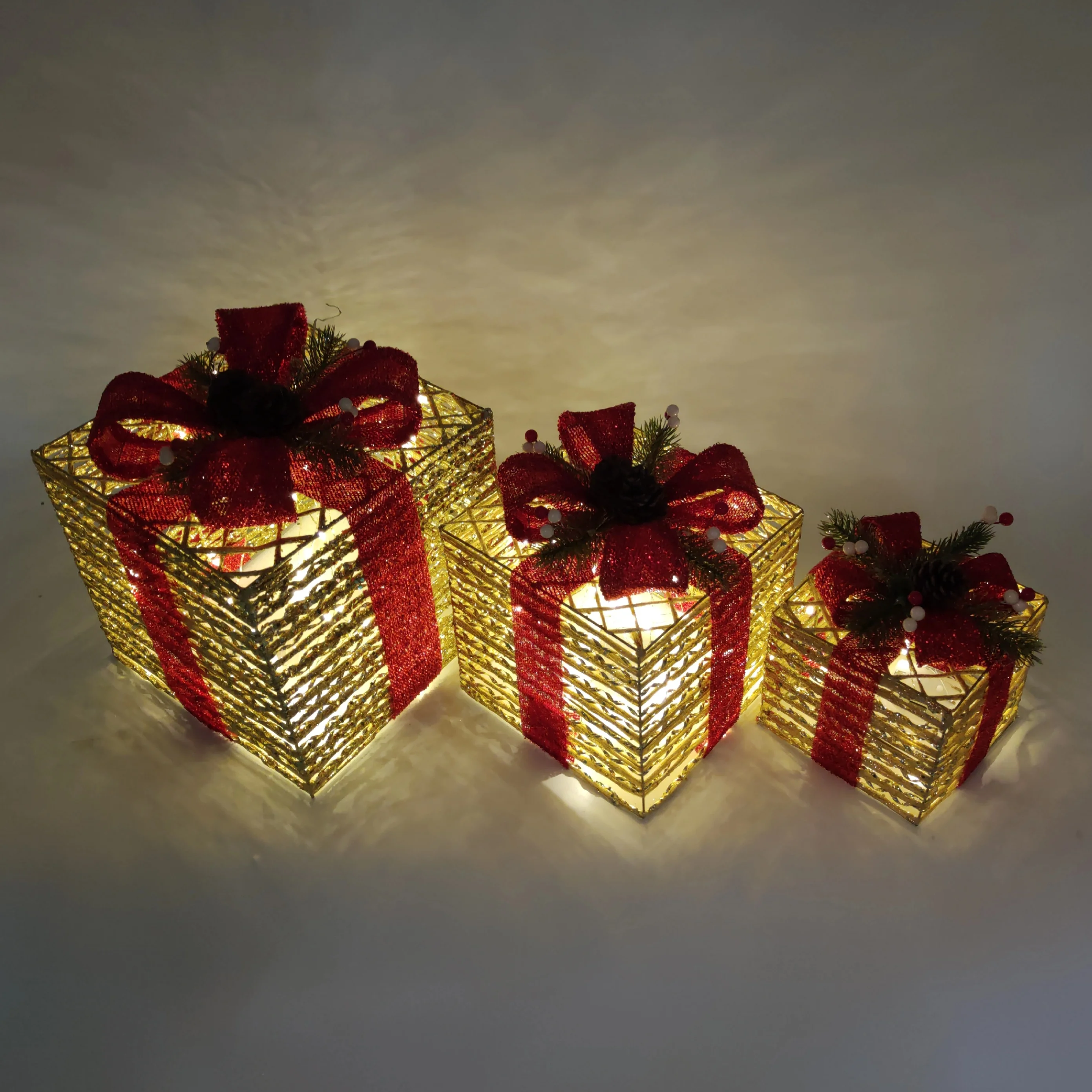 Wholesale Metal Frame Box With Led 3d Motif Light Christmas Decoration Gift Box factory