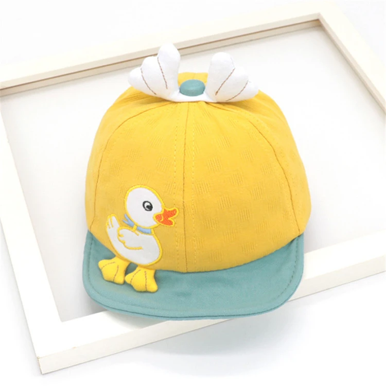 duck hat (2).jpg