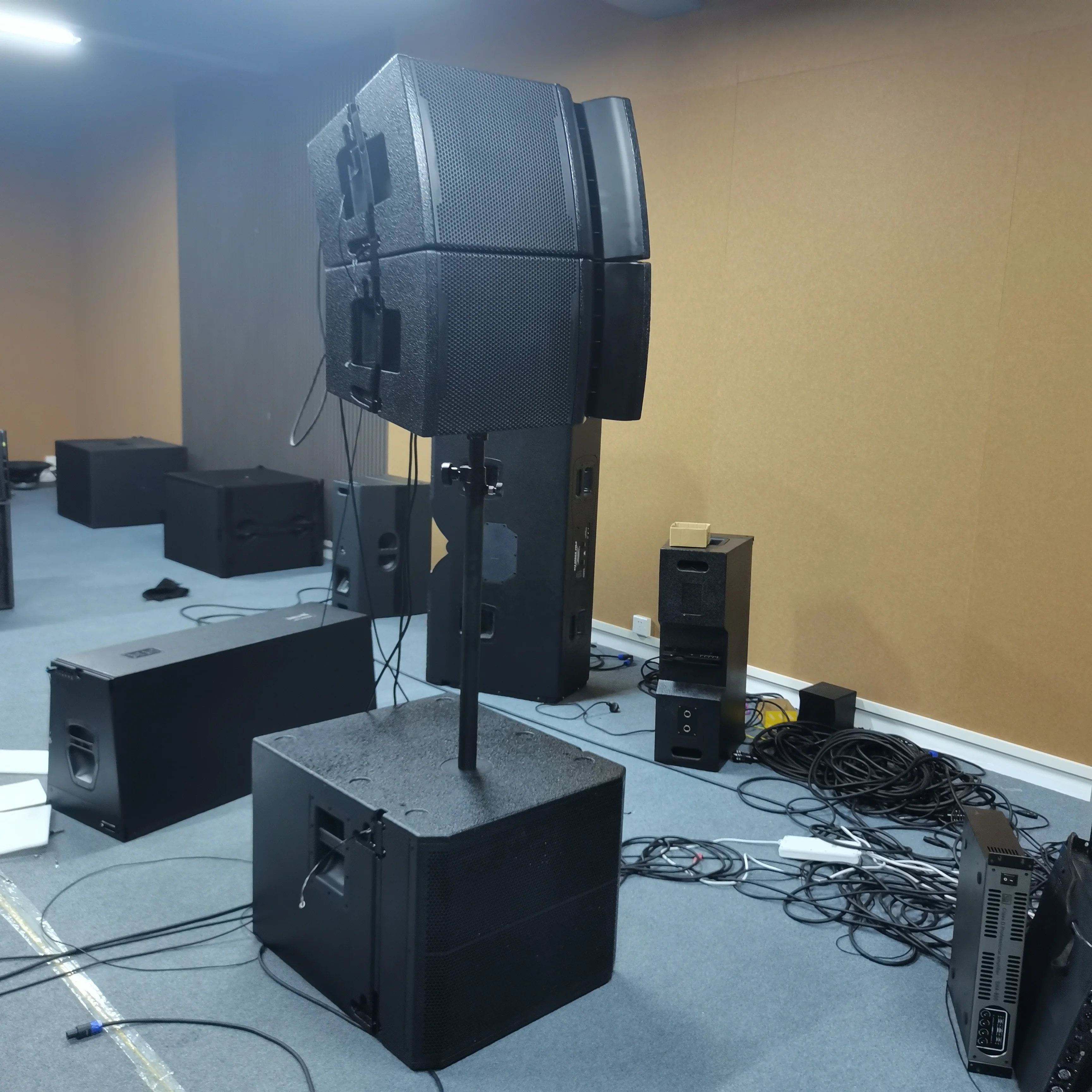 Vrx932 Line Array Speakers Ultimate Outdoor Sound
