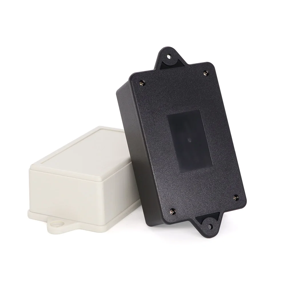 IP54防水防塵壁取り付け工業用プラグ16A 3P(FW711306SK) 工业防水圆形3P IP54防水防塵壁取り付け工業用プラグ16A 3P(FW711306SK)