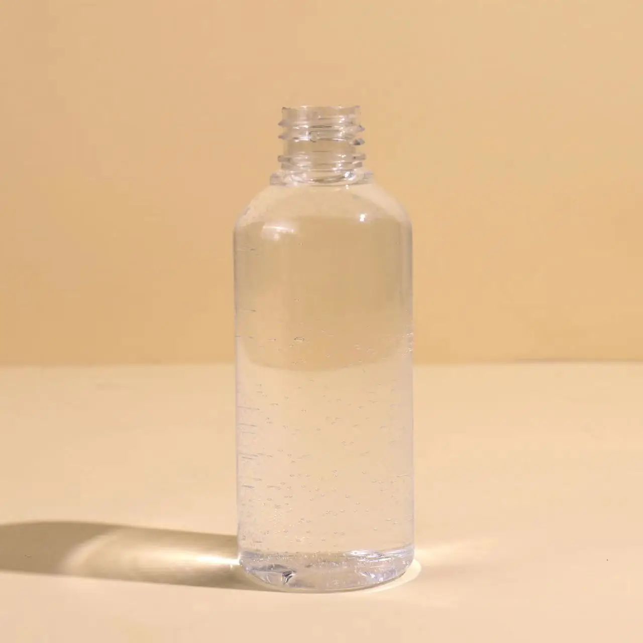 Factory Direct Sales 100ml Round Fine Mist Pet Plastic Spray Bottle for Cosmetic Packaging