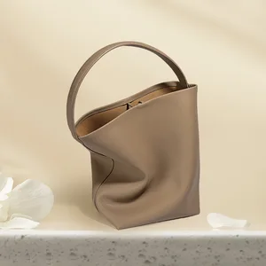 A-101 2026 New Women's Large Capacity Soft Cowhide Bucket Bag Lazy Style Underarm Shoulder Bag Polyester Factory Wholesale