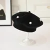 Black [round ball yarn beret]