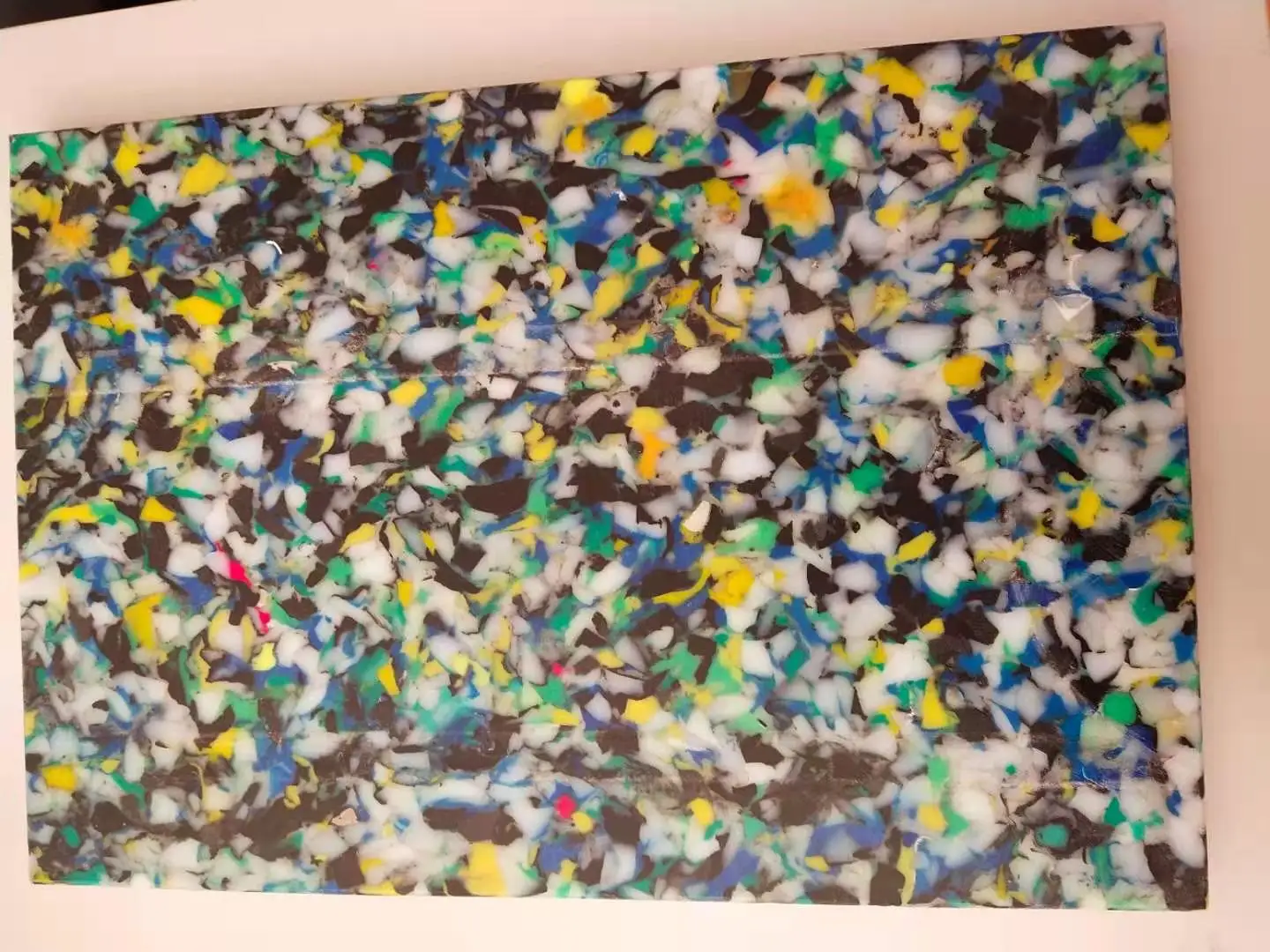 Factory Direct Selling Low Cost Recycled Plastic Plates