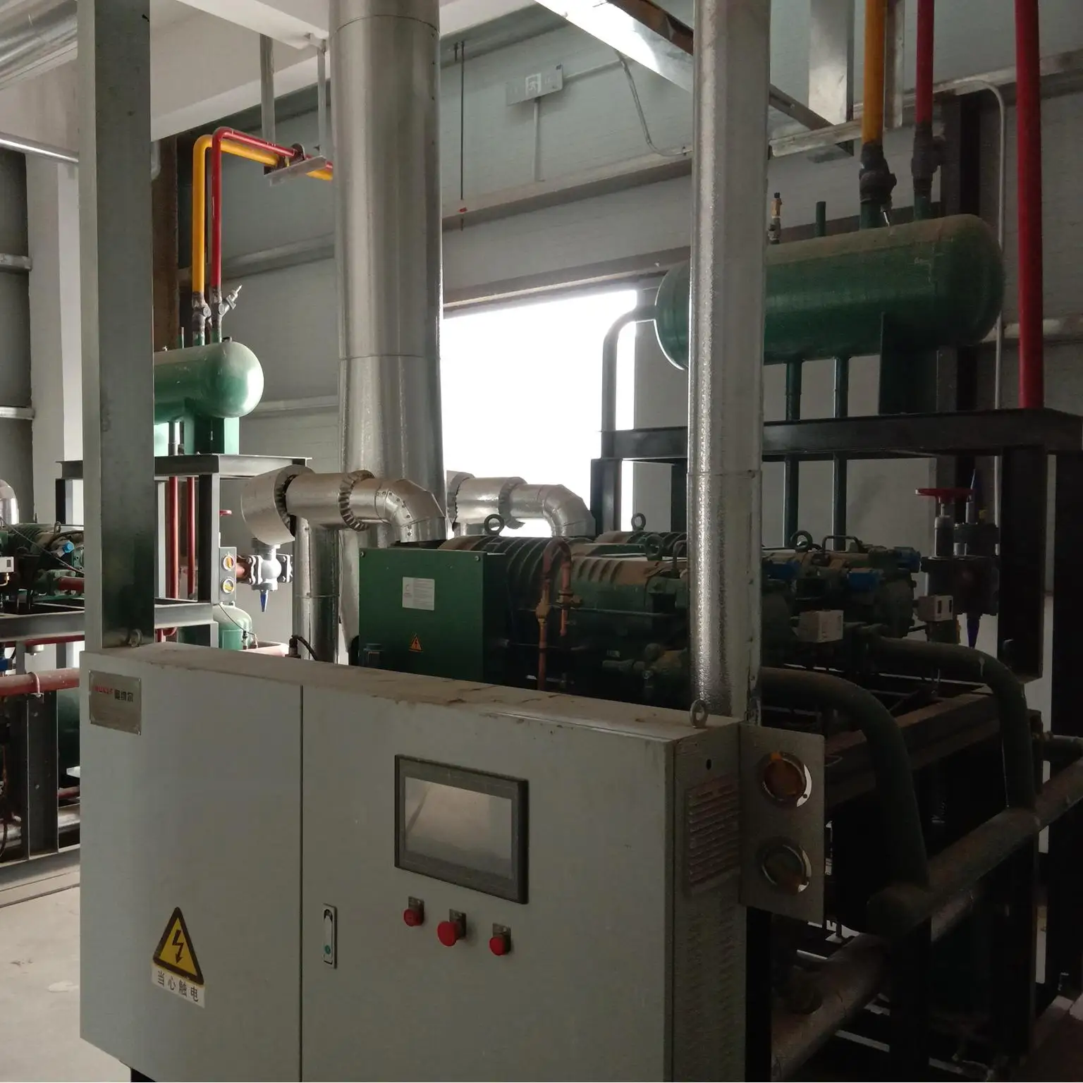 Industrial refrigeration compressor units - reliable refrigeration systems for large cold stores and freezers