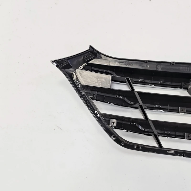 Grille De Calandre Avant Pour Hyundai Tucson 1.6 Essence 2015 - Réf. OE 86350D7000 - Occasion