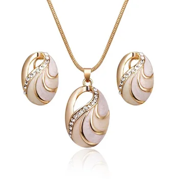 2020 Christmas new fashion Turtle shell necklace and earring women wedding jewelry set