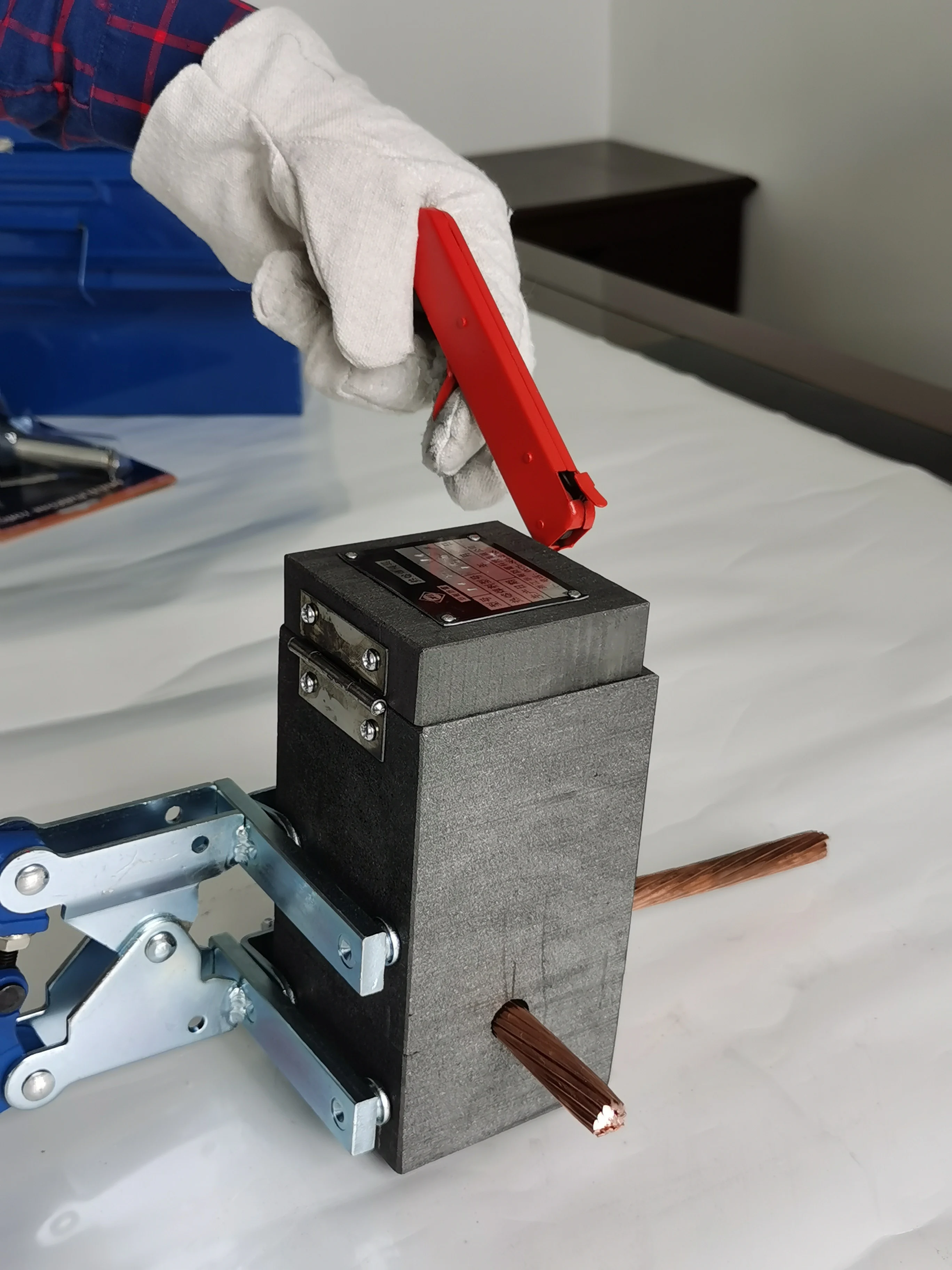 REFINE Light Gun Custom Lighter  Exothermic Flint Gun