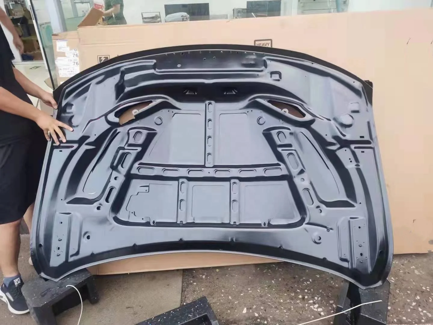 チェロキーsrtボンネット グランドチェロキー WK2 MASKA スタイル SRT フード ボンネット