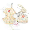 Flores bordadas beige