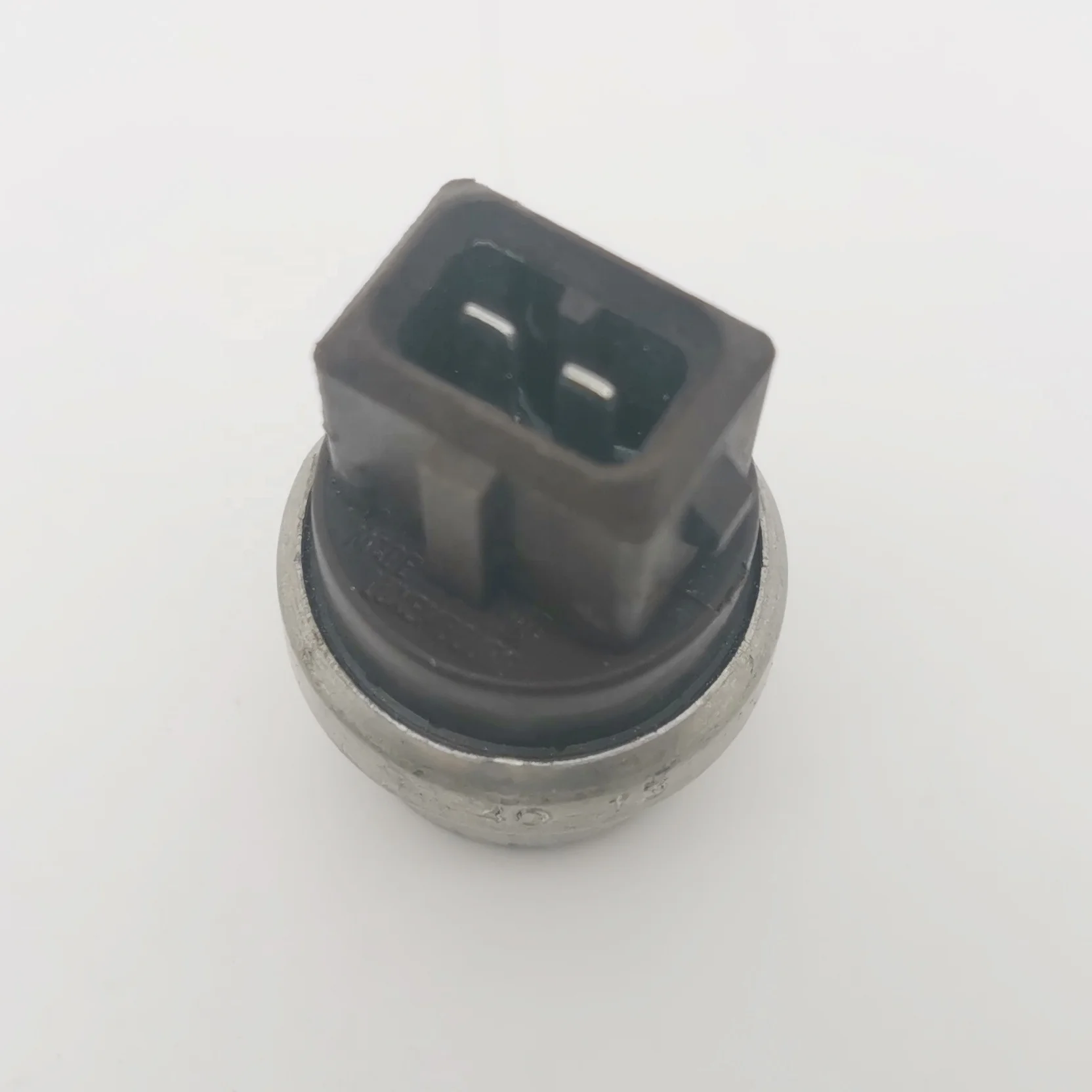 forklift spare parts temperature switch VW068919369 for linde forklift  linde spare parts factory