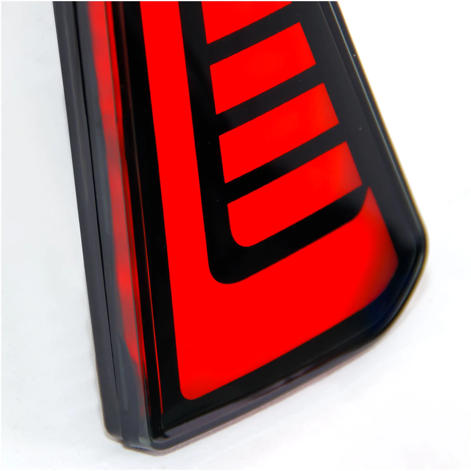 Rear Bumper Lamp for Toyota Voxy80 - Upgrade Your Taillights