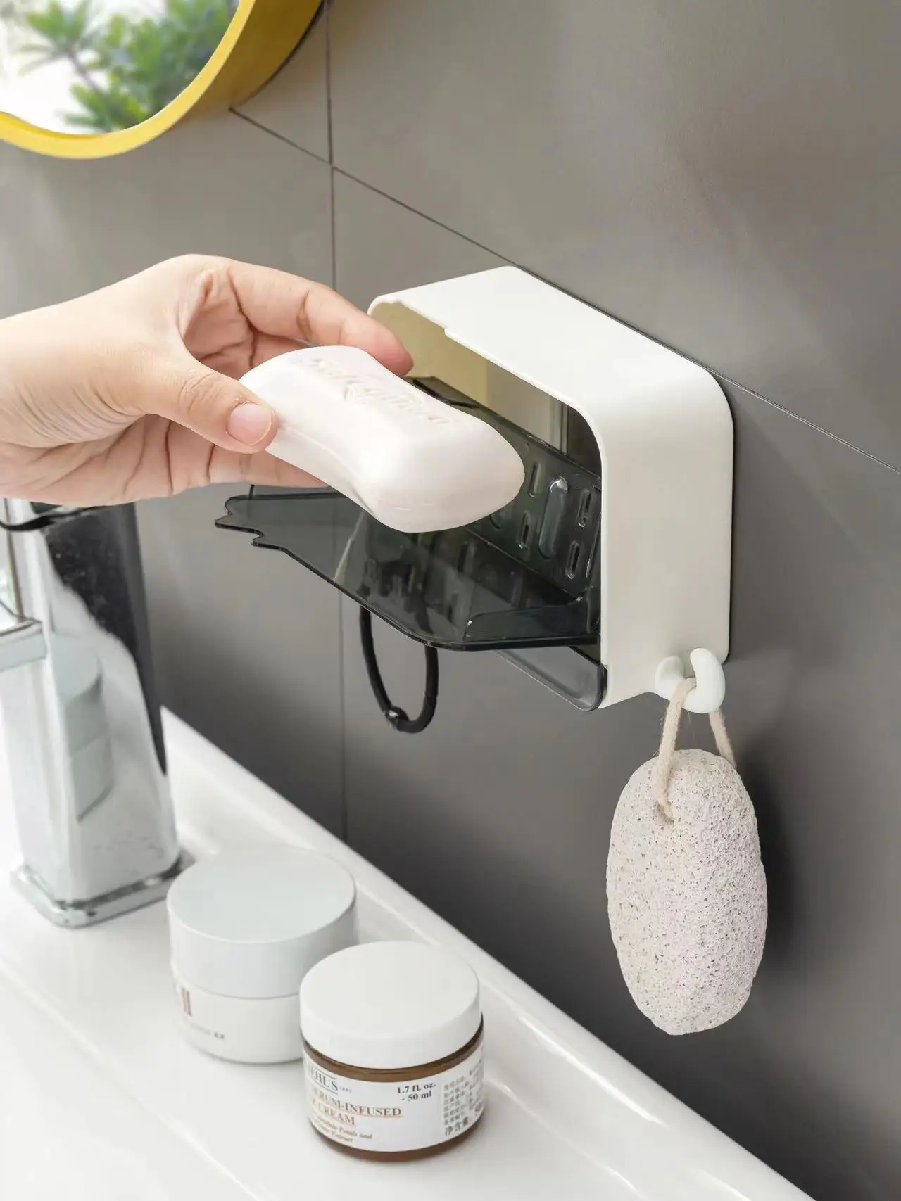 Plastic Wall Mounted Soap Organizer Dish Box Drainage Container Soap