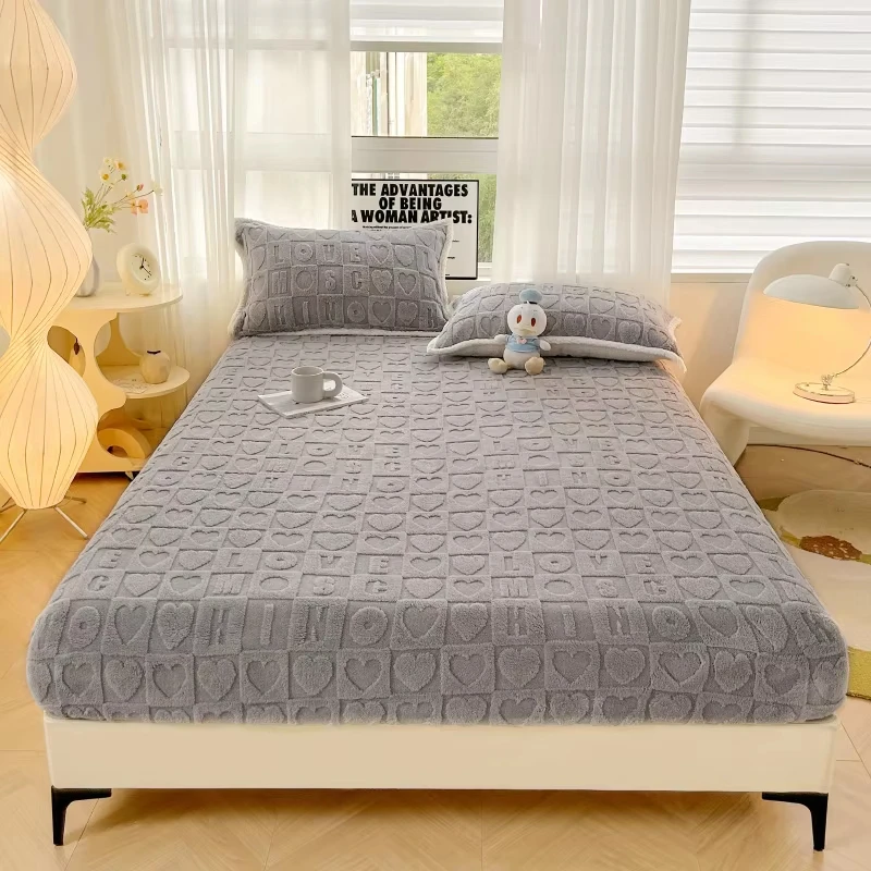 Suede Home Bedsheet in Polyester Soft and Stylish Bedding Advanced Home Use Suitable for Winter Warm Four Piece Set