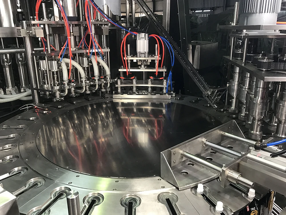 High Quality Automatic Juice Yogurt Pouch Filling and Sealing Packaging Machine for Sale
