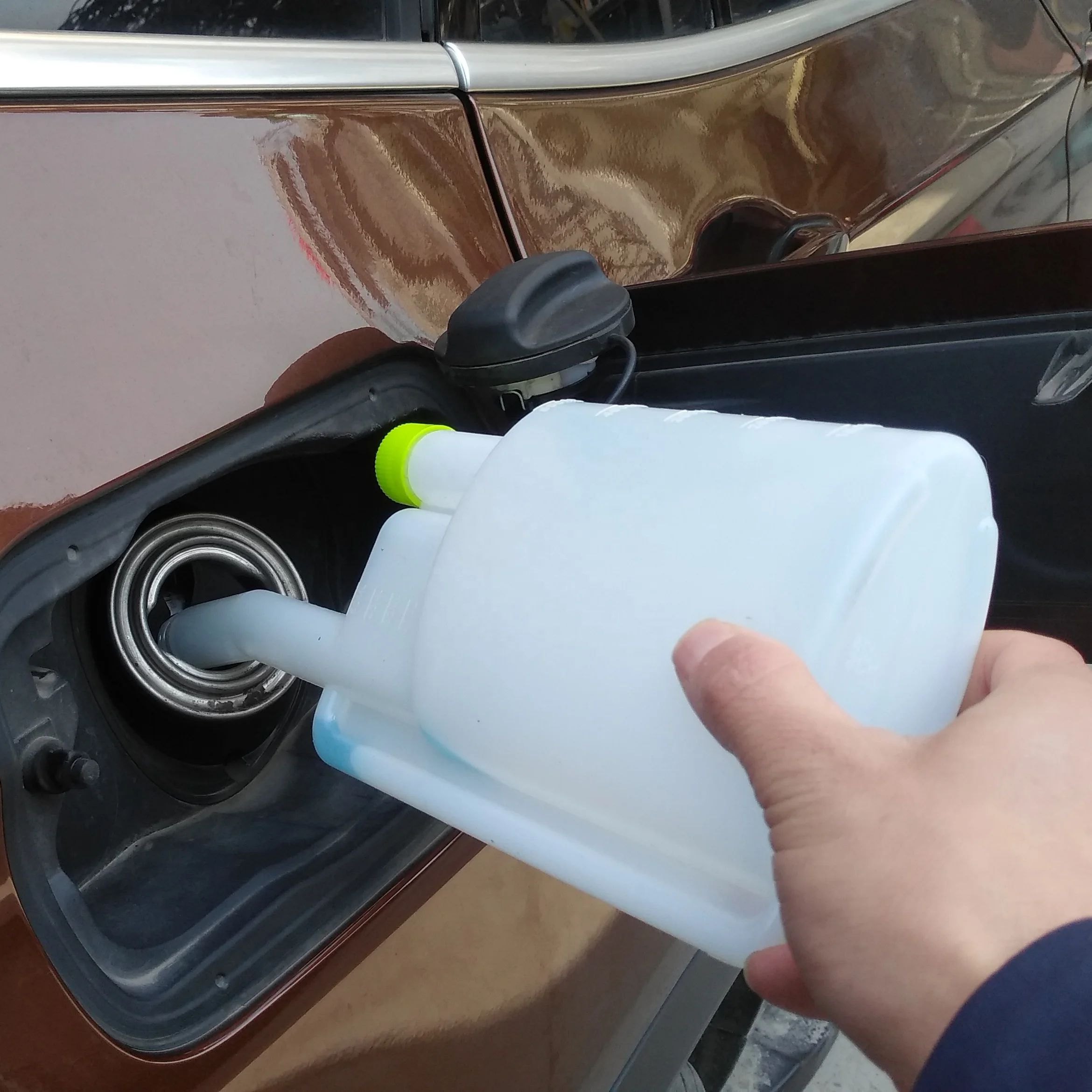 16 oz 500ml HDPE Long Neck Additive Liquid Measuring Chemical Dosing Plastic Bottle for Fuel Additive