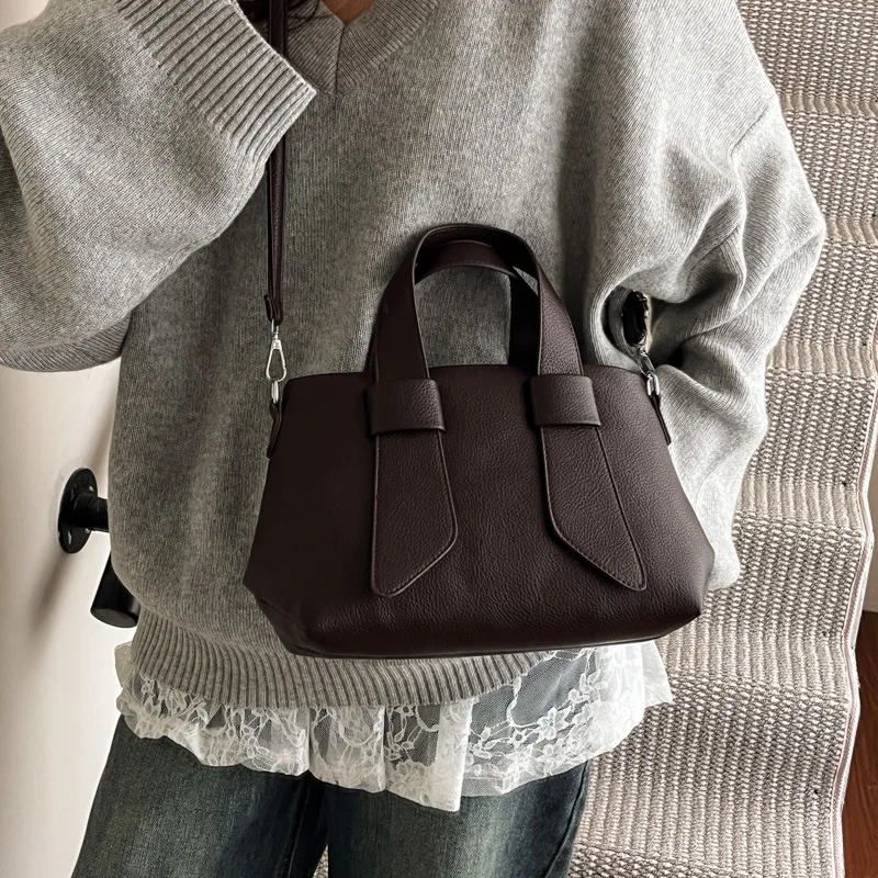 Vintage Cross-border Retro Women's Autumn Winter Medium Zipper Closure Large Capacity Fashionable PU Eco-Friendly Tote Bag