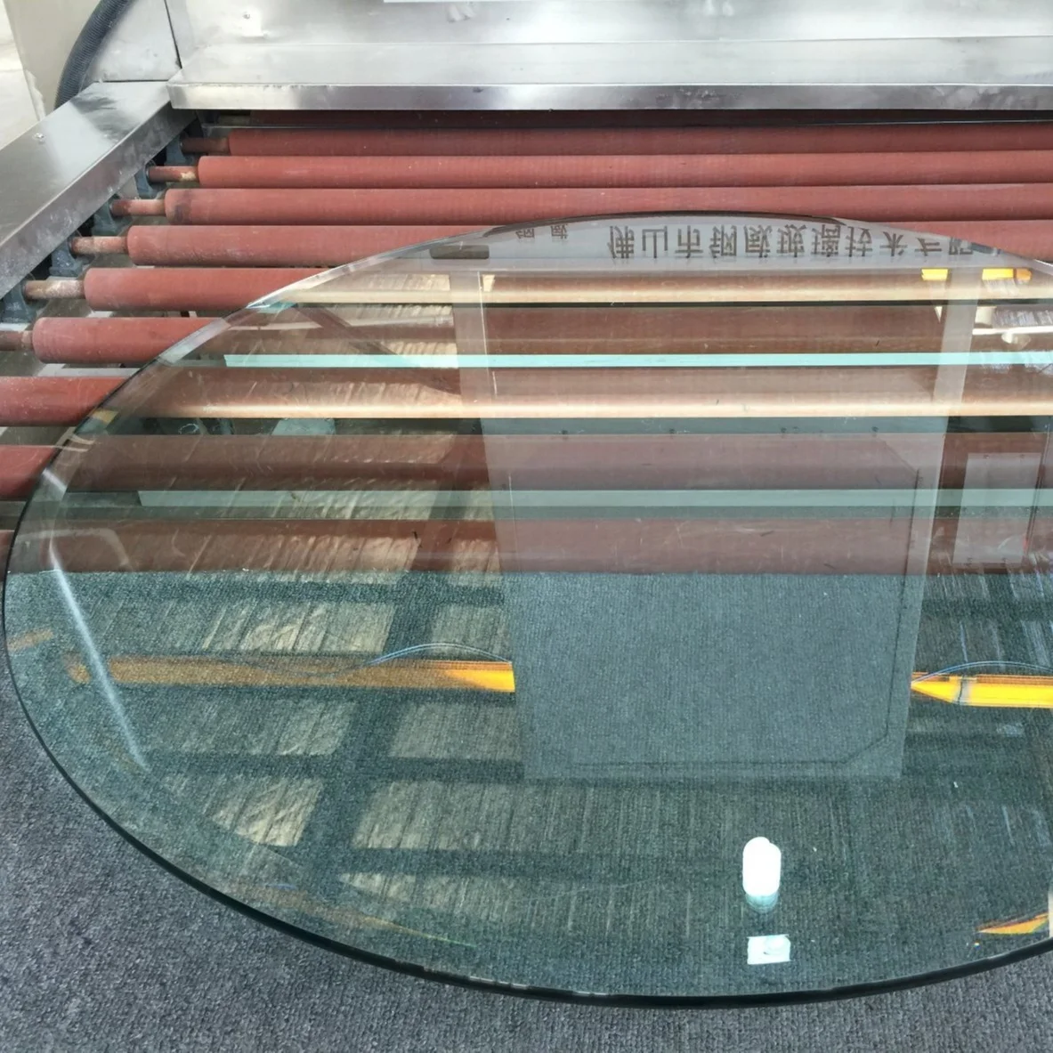 Производитель со стандартным индивидуальным защитным закаленным стеклом, нарезанным по размеру, стекло для настольного стекла