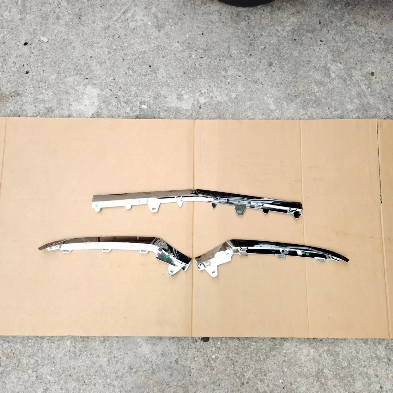For Mercedes Benz W212 Front Bumper Trim Strip ABS Plastic for Right ...
