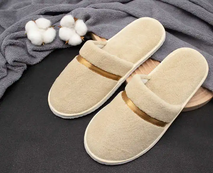 Factory Sale High Quality Disposable Coral Velvet Airline Spa Hotel Slippers With Customized Logo