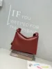 Colors 5 red