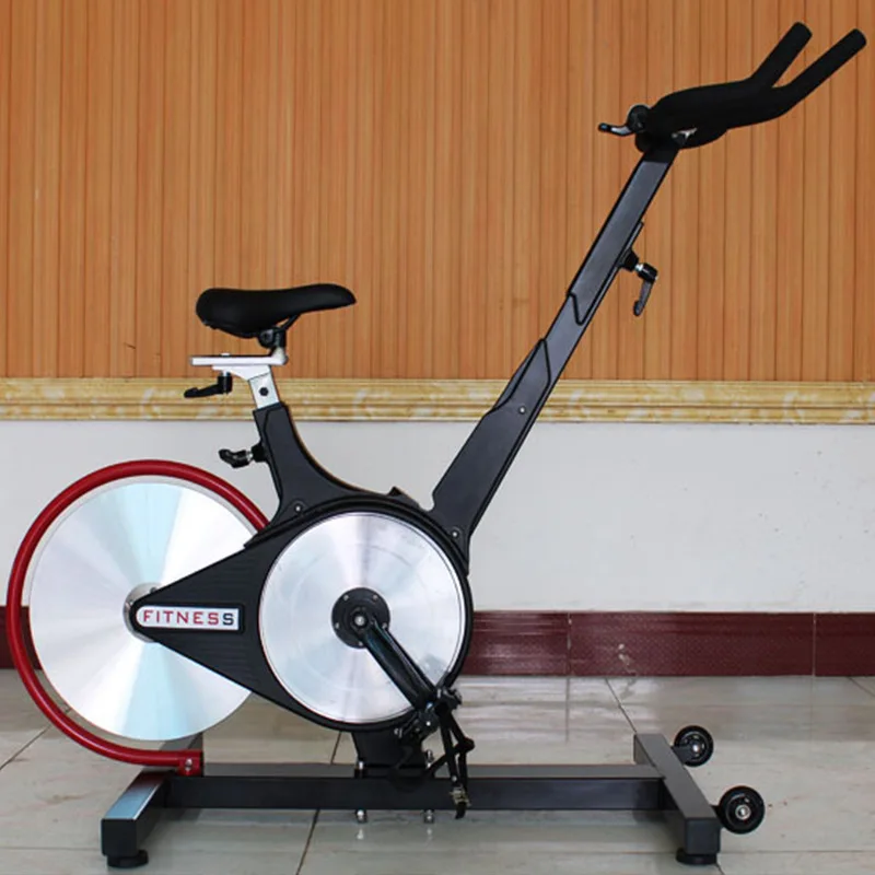 Explosive commercial-grade rear-wheel spinning bike magnetron is stable and does not shake the gym professional exercise bike