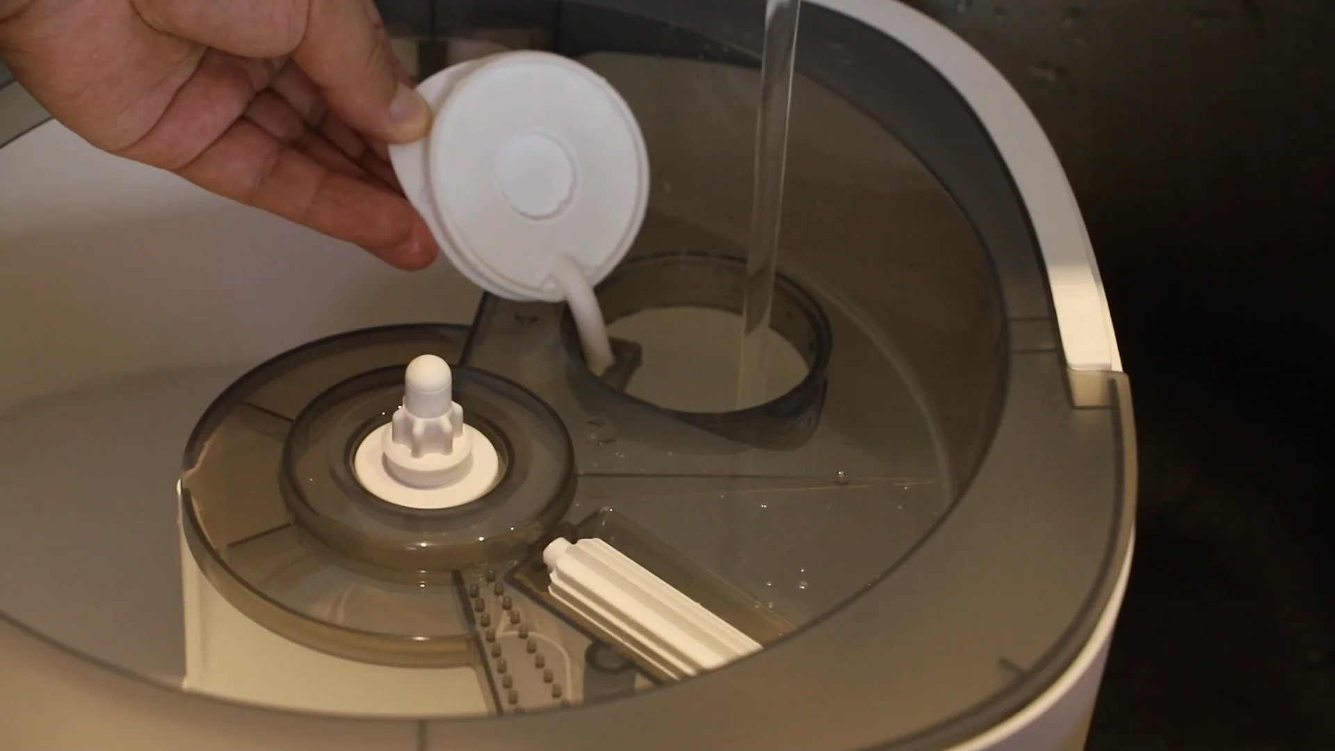 Jesun Automatic Cleaning Electric Round Mops Adjustable 360 Spin Magic