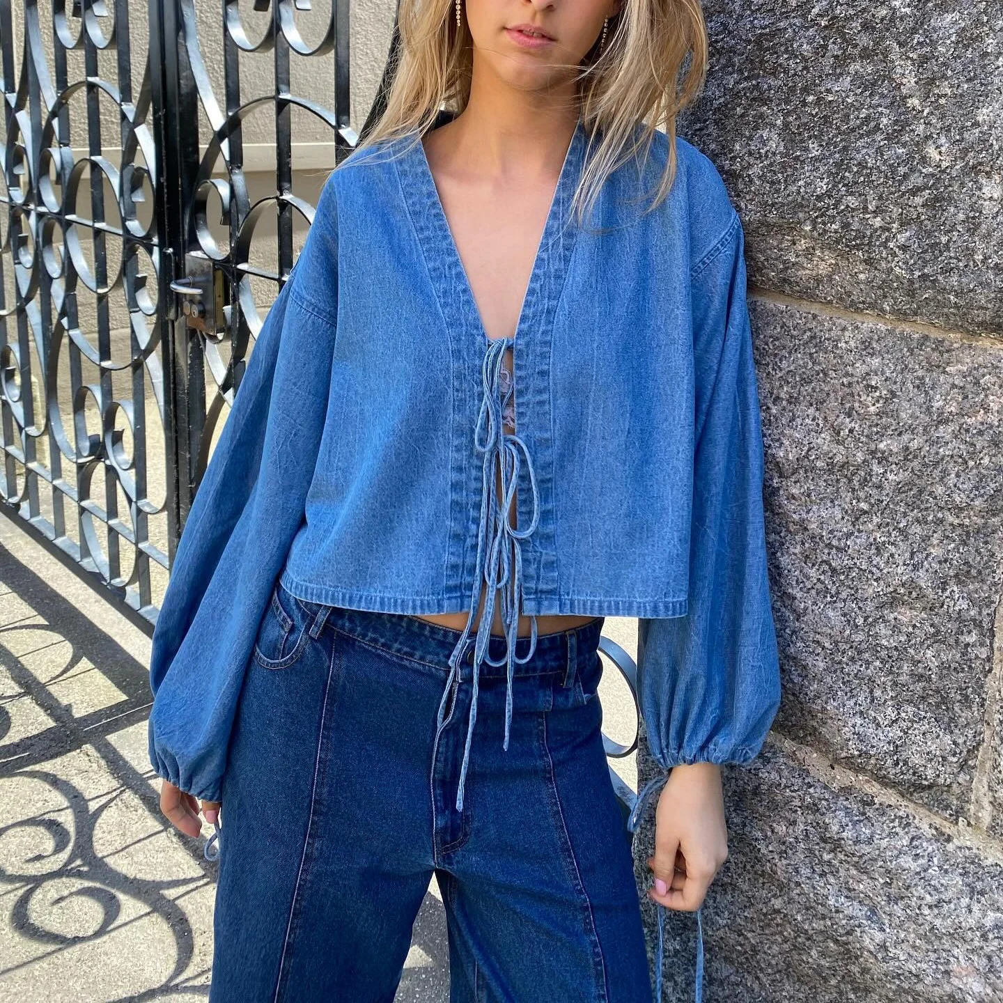 American Style Retro Denim Jacket Women's Y2K Puff Sleeve Cardigan Deep V-neck Lace-up Sexy Short Top Autumn Quick Dry