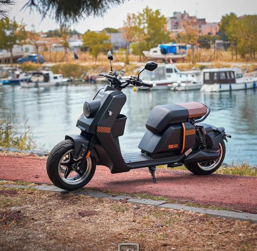 Citycoco Sport 701 Pro Electric Scooter - 2000W Motor, 60V Battery