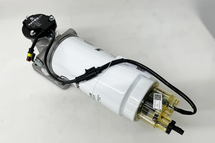 Heavy Truck Spare Parts Fuel Filter Element 1105050-2007/a For Faw J6 ...