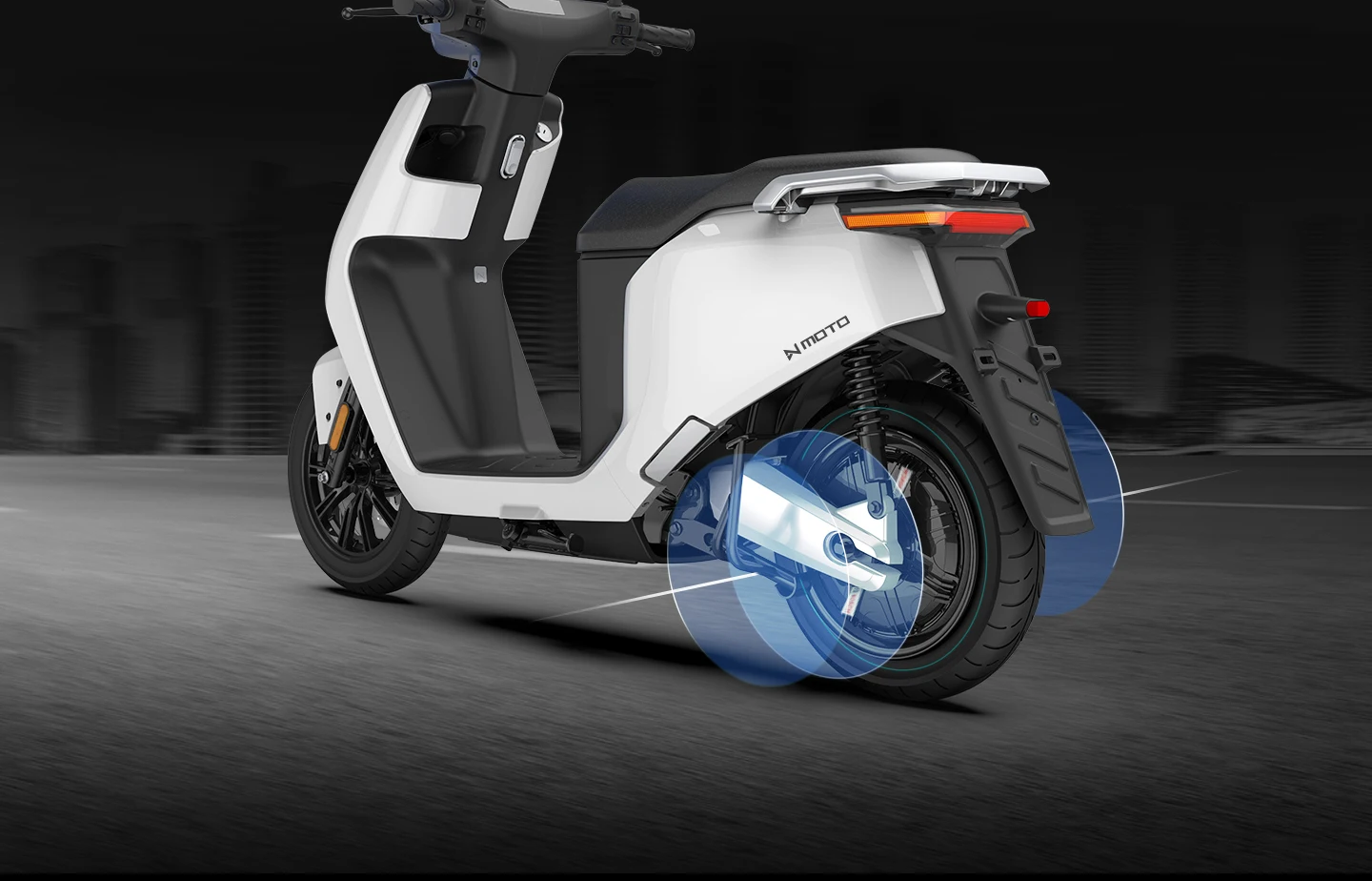 N-MOTO CEE L1E-B Design de mode 150km moteur Bosch échange batterie au lithium GPS IOT populaire adulte Scooter électrique moto