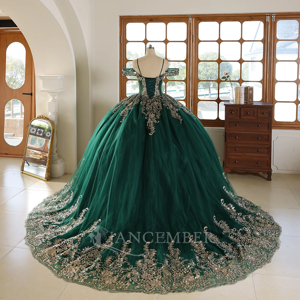 Luxury Emerald Green Quinceanera Dress Golden Lace Applique Princess Birthday Party Vestidos de 15 Anos Customized Wc042
