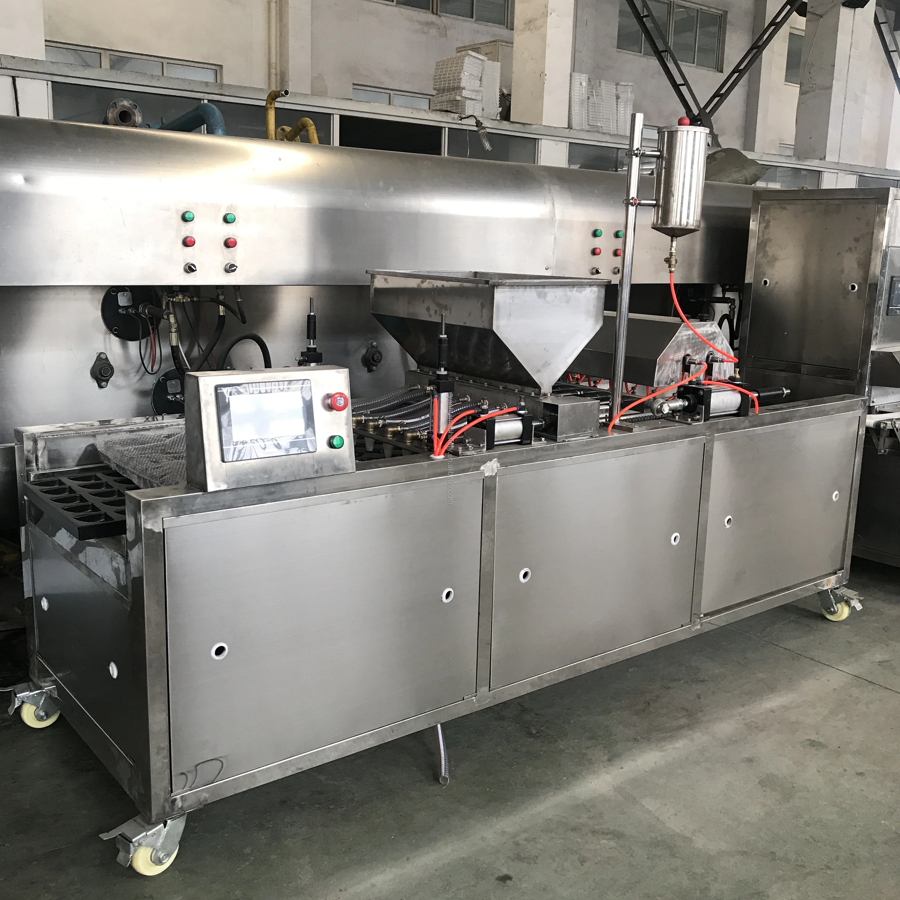 2021 новый тип автоматический коммерческих автоматические раздвижные двери укладывания печенья формируя машину чашки Аппарат для приготовления тортов