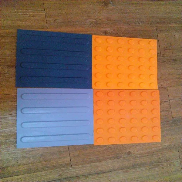 Blind Tiles Podotactil PVC Tactile Flooring Plastic Floor Pu Tactile Path Way