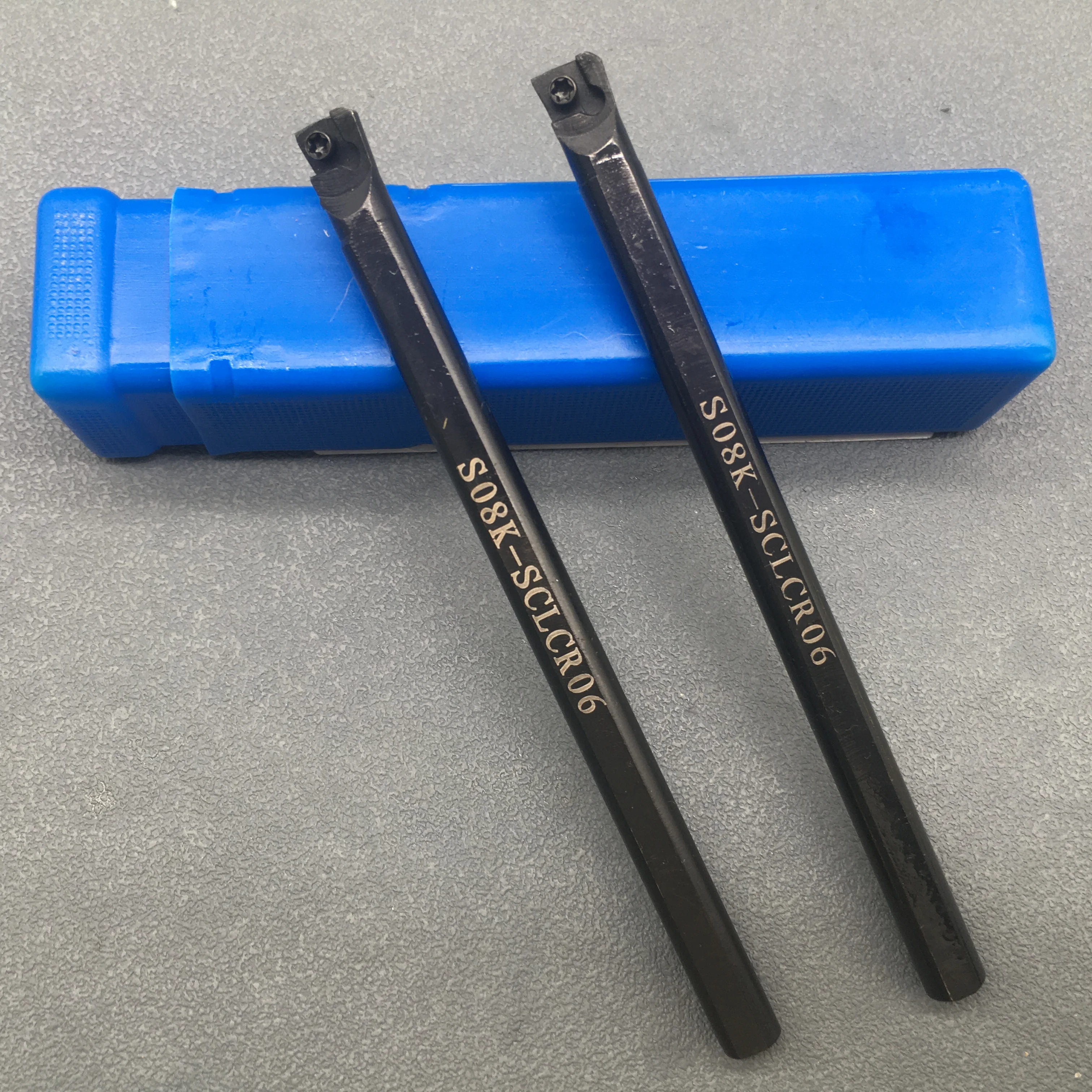 Hunricho E10M-SCLCR06 Tungsten Steel Tool Holder With Internal Cooling (10mm X 150mm) - High Seismic Resistance CNC Efficiency | Includes 1 Holder 1 Box CCMT060204-HM Inserts
