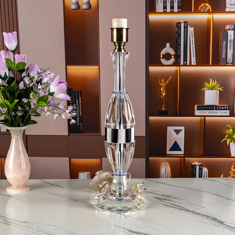 Nouveau Design Long Droit Transparent Décoration d'Intérieur Chic et Simple Lampe de Bureau en Verre Cristal