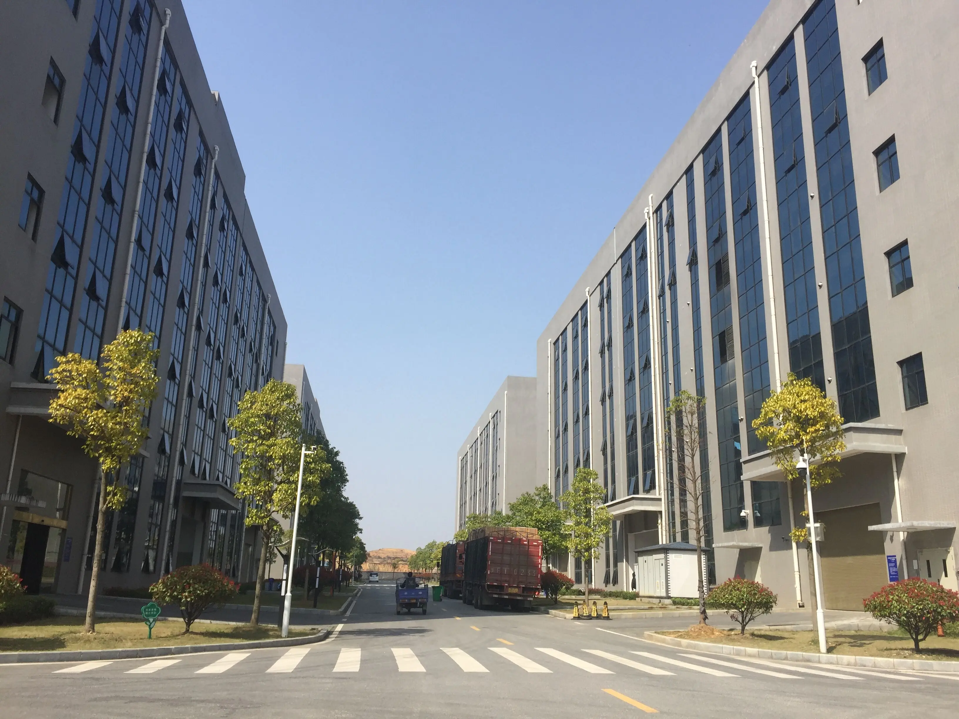 Dongguan Yiji Adult Products Co., Ltd. 1