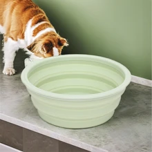 Small Eco-Friendly Folding Bowl Portable Silicone Automatic Water Feeding Bowl for Cats Waterproof and round Shape for Outing